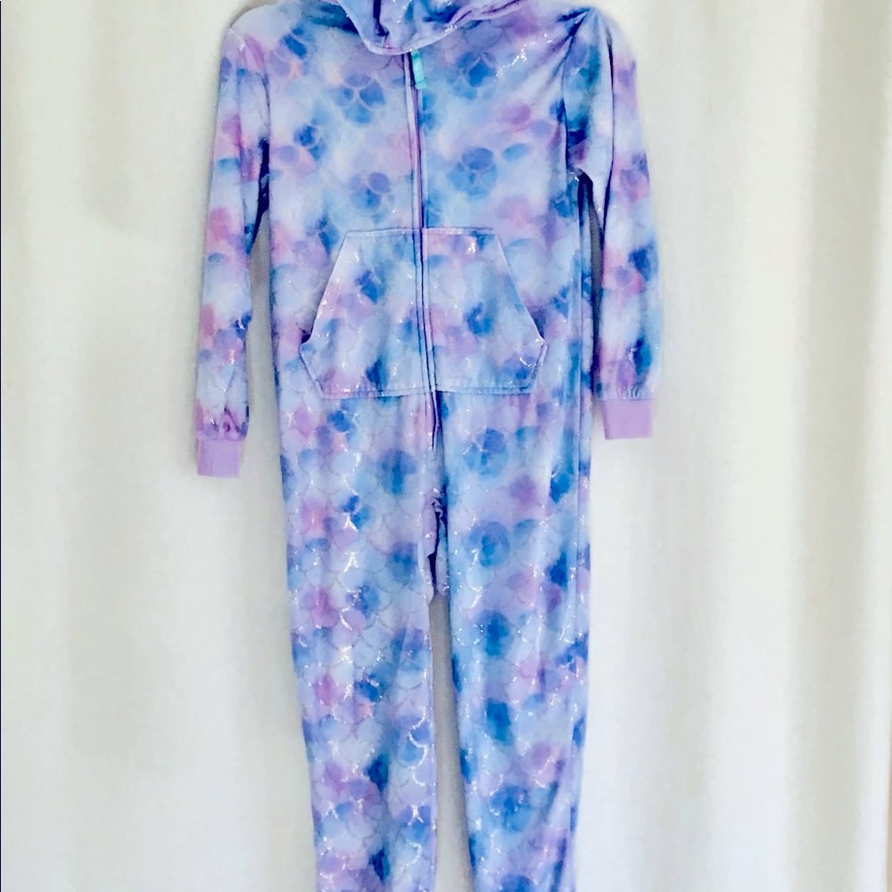 More Than Magic one piece mermaid print Pajamas size med 7/8